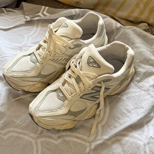 New Balance Cream and Gray Sneakers